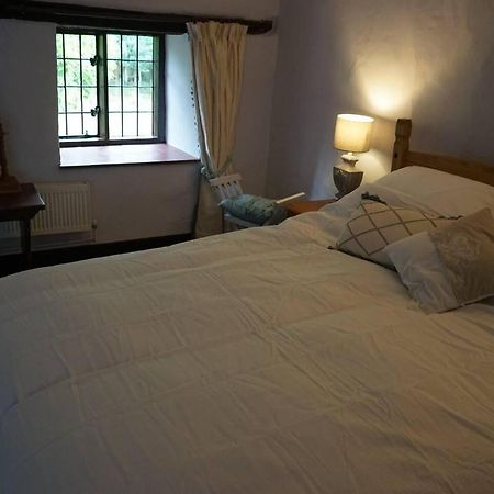 Stunning Historic 2-Bed House In Shaftesbury Villa Exterior photo