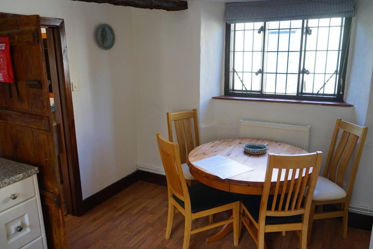 Stunning Historic 2-Bed House In Shaftesbury Villa Exterior photo