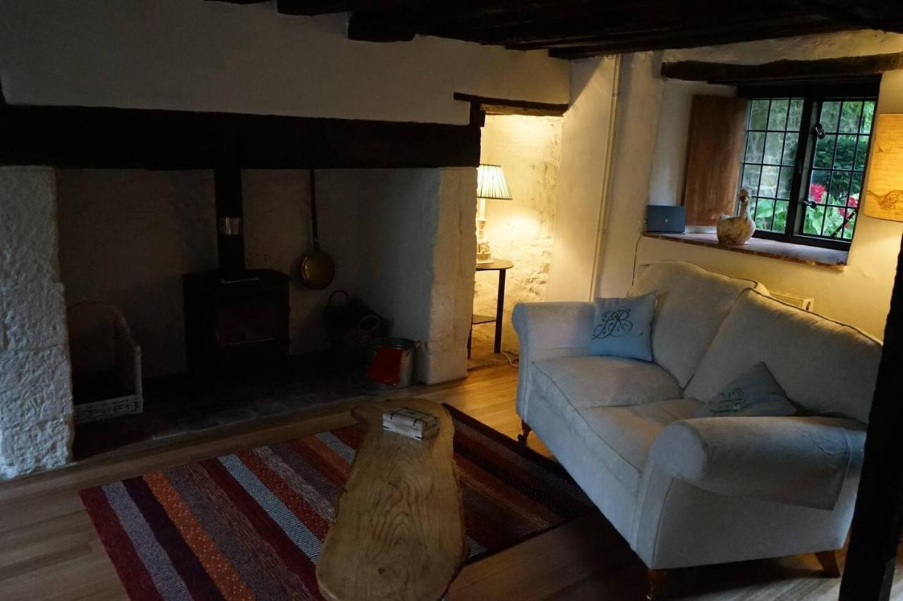 Stunning Historic 2-Bed House In Shaftesbury Villa Exterior photo