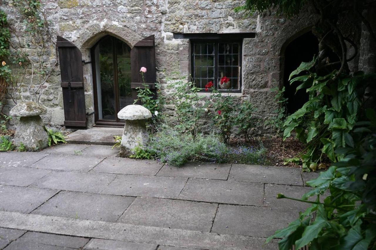 Stunning Historic 2-Bed House In Shaftesbury Villa Exterior photo