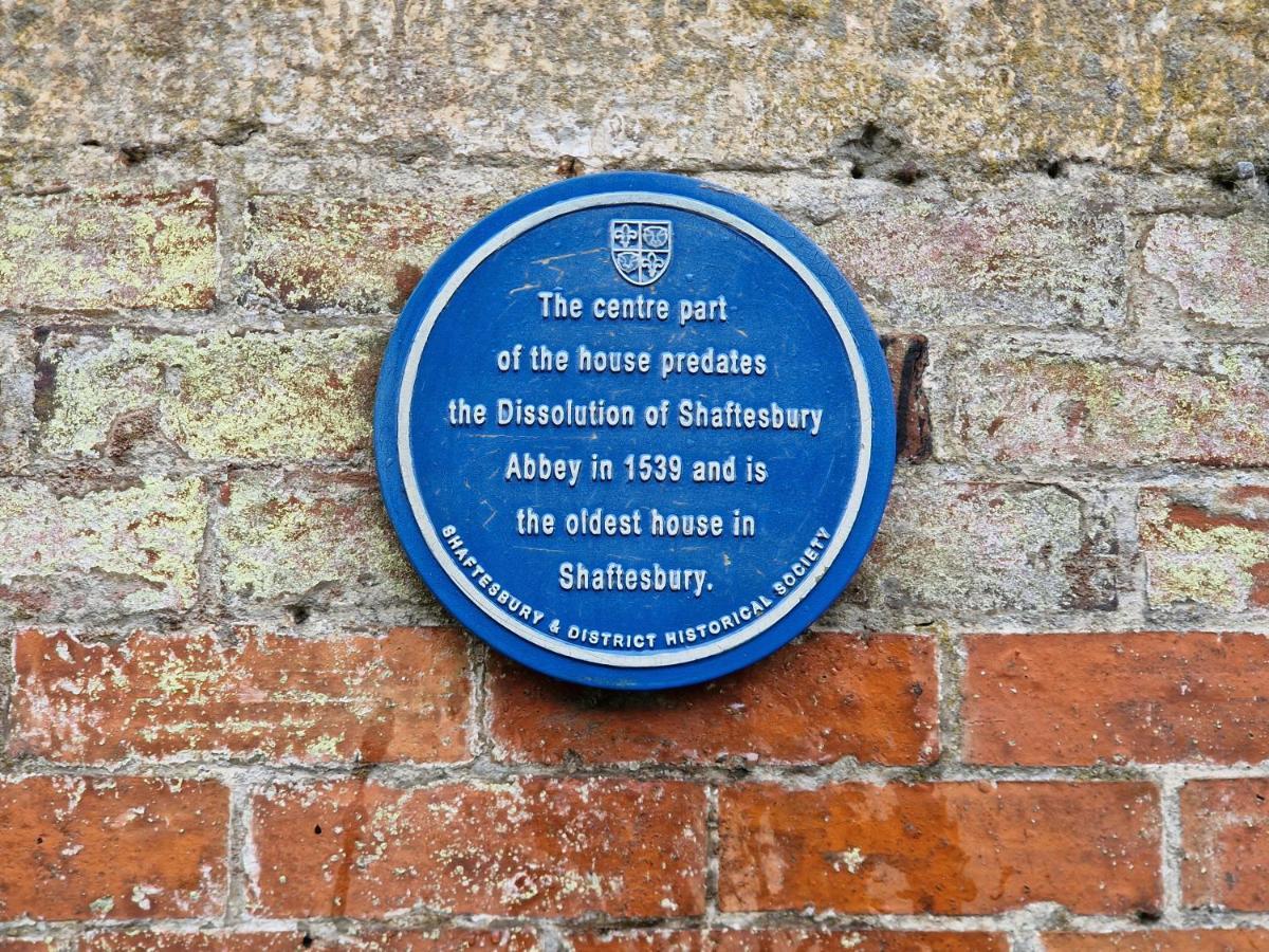 Stunning Historic 2-Bed House In Shaftesbury Villa Exterior photo